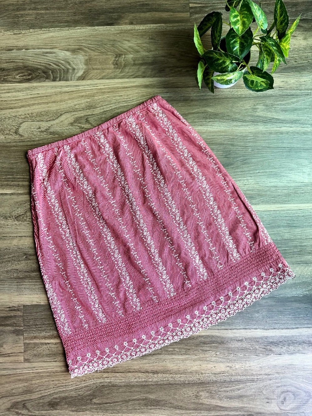 Garnet Hill Embroidered Eyelet Cotton Skirt Pink White Size 12 - Picture 2 of 11